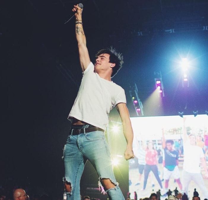 Kevin Quinn: Famosos Nacidos Hoy, 21 de Mayo