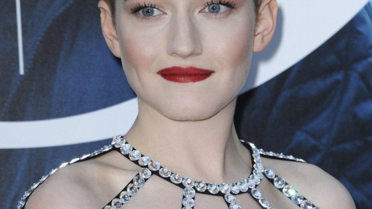 Universal Prepara un Biopic sobre Madonna con Julia Garner