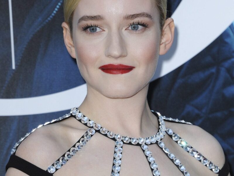 Universal Prepara un Biopic sobre Madonna con Julia Garner