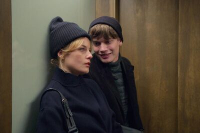 Amor y Anarquía (2020). Serie Estreno en Netflix