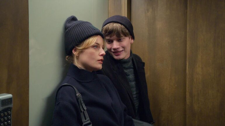 Amor y Anarquía (2020). Serie Estreno en Netflix