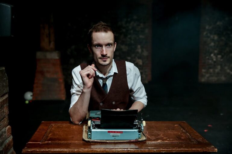 ‘An Unexpected Tale in Smoky Midtown’ Stage Noir