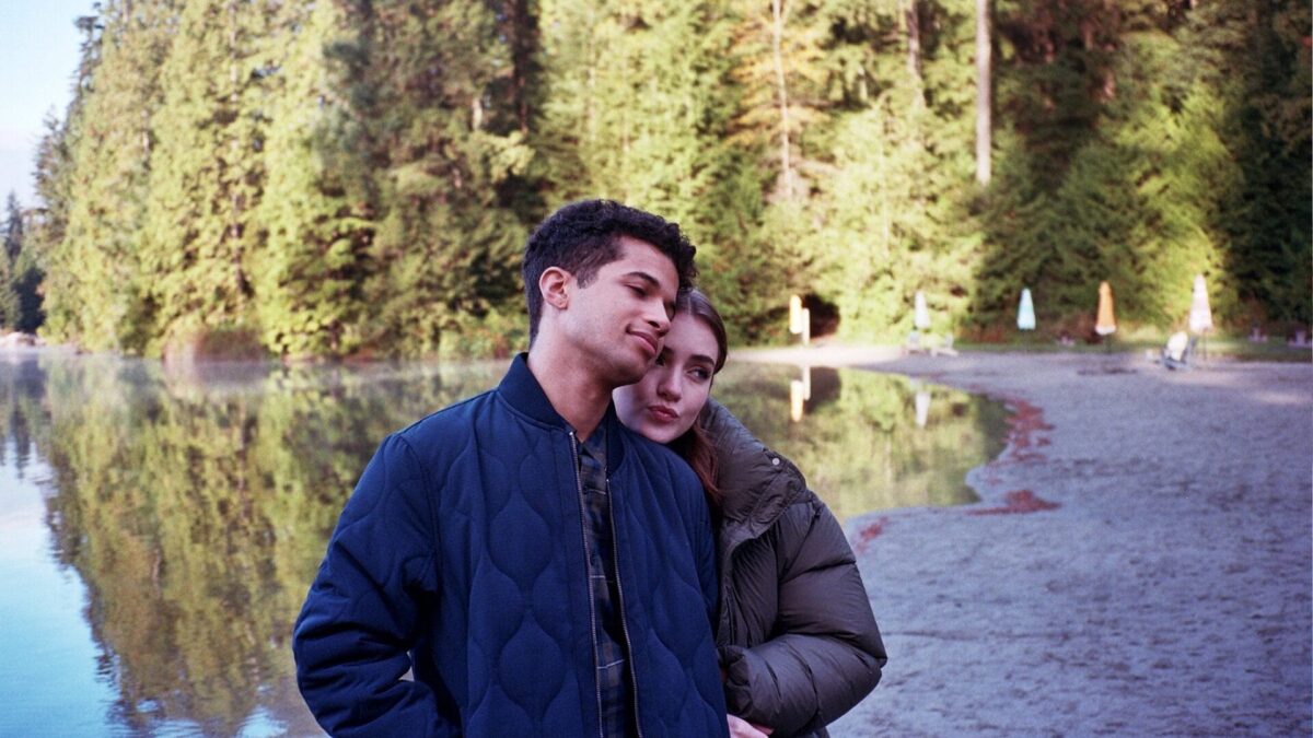 Hola, Adiós y Todo lo que Pasó (2022). Crítica Película Netflix