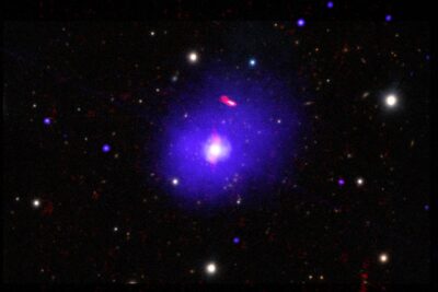 Chandra Shows Giant Black Hole Spins Slower Than Its Peers