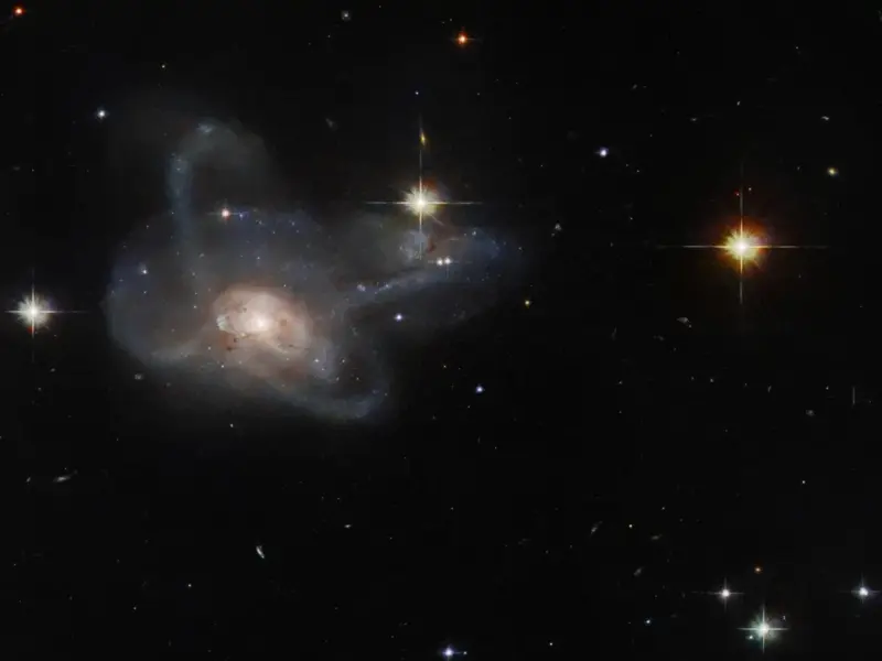 Hubble Spots a Merging Galactic Gem