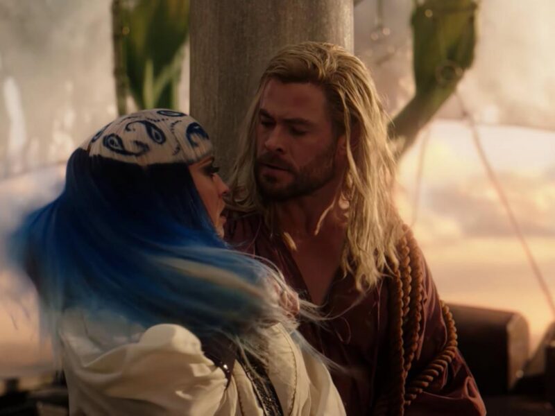 Crítica de Thor: Love and Thunder. Película con Chris Hemsworth