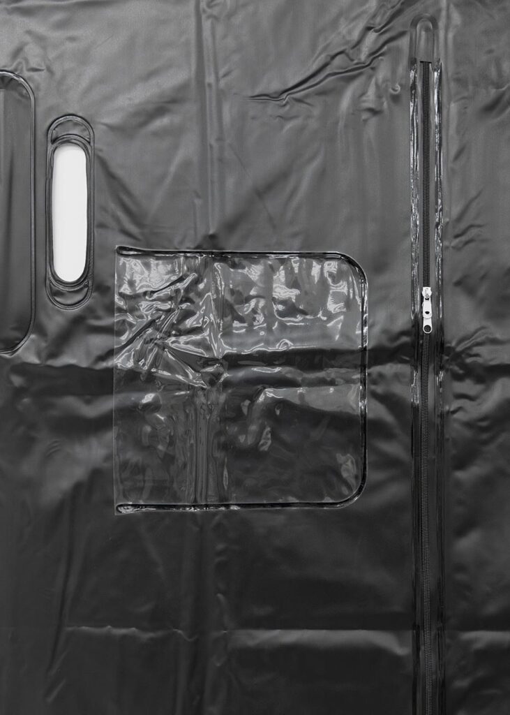 Vunkwan Tam: F. Empty Gallery. Hong Kong