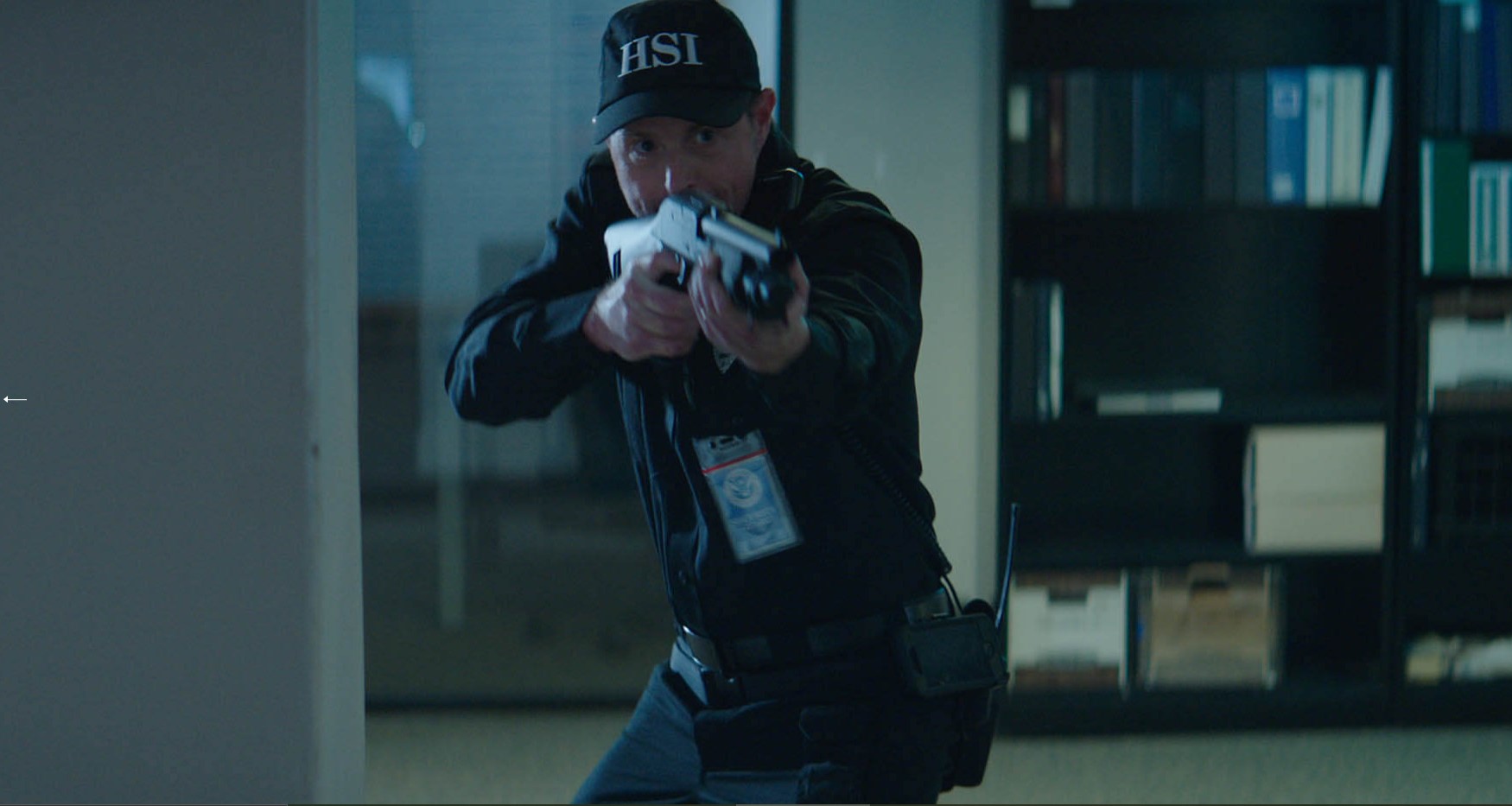 Wire Room (2022) – The latest thriller with Bruce Willis – Review