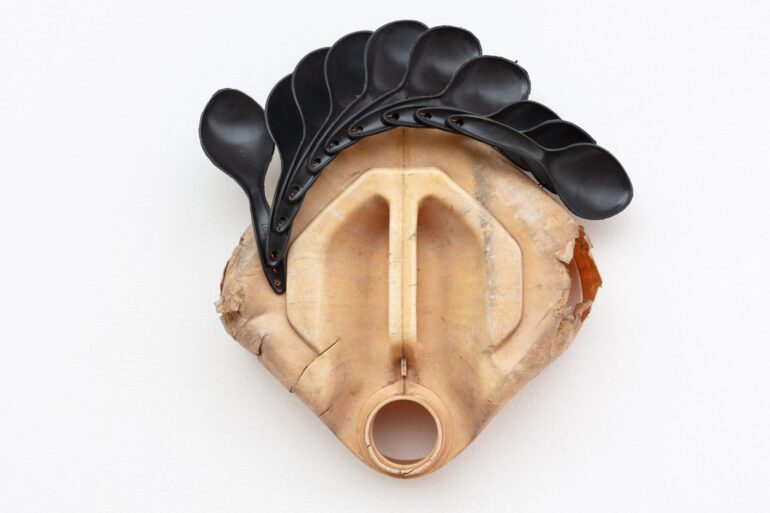 Romuald Hazoumè: Carnaval