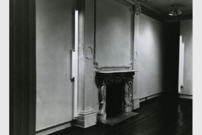 Dan Flavin: Kornblee Gallery 1967 – David Zwirner New York