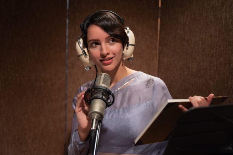 ‘Qala’ (2022) – Película Netflix: un Trágico Drama Psicológico