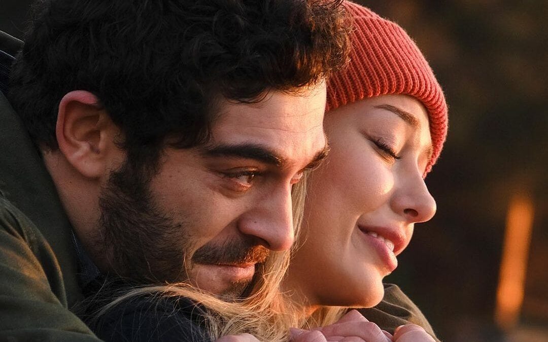 ‘Quédate’ (2022) – Película Netflix – Crítica