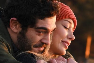 ‘Quédate’ (2022) – Película Netflix – Crítica