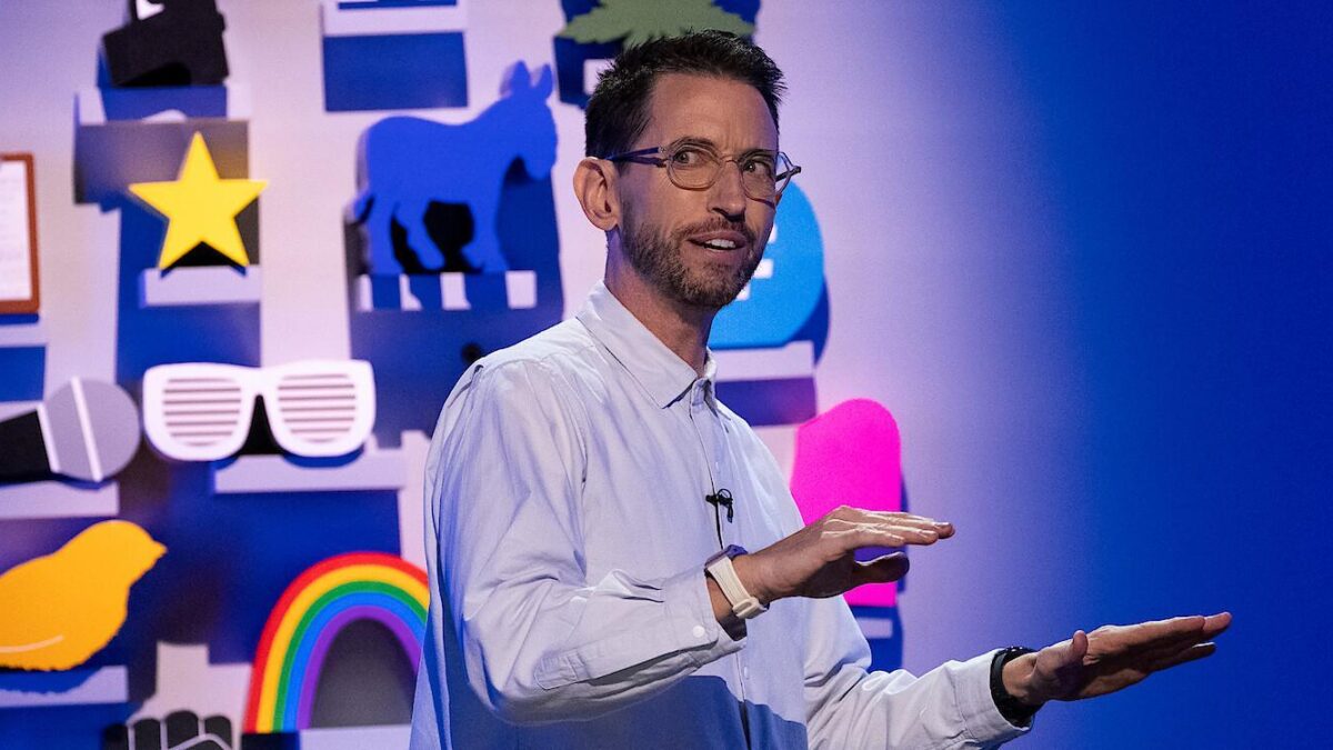 Neal Brennan: Blocks – Comedia Stand-Up en Netflix: Humor del Sardónico