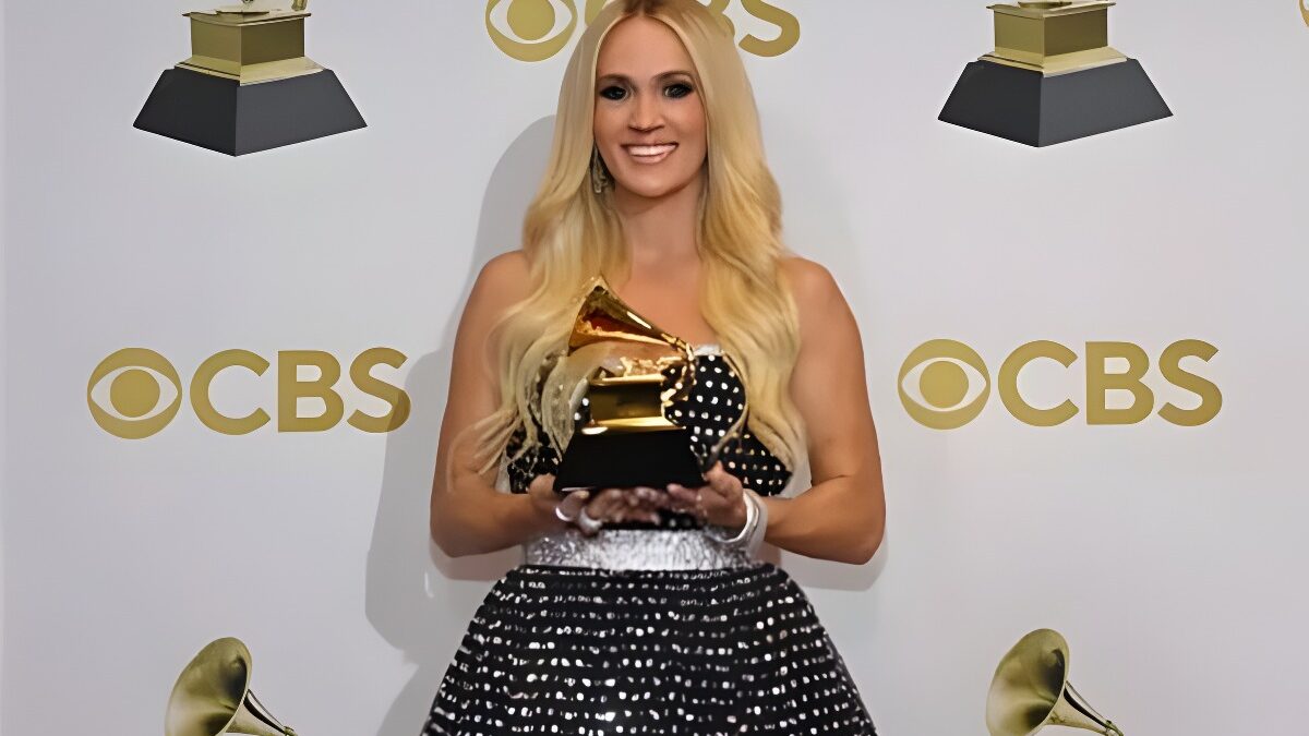 Carrie Underwood Wraps 2022 On A High Note