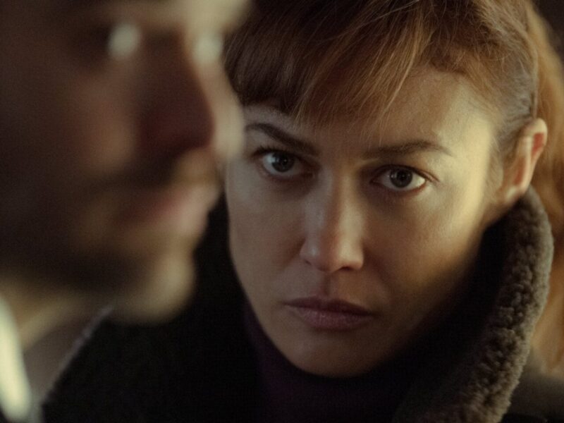 &lsquo;En traître&rsquo; (2022) – Séries d&rsquo;espionnage sur Netflix