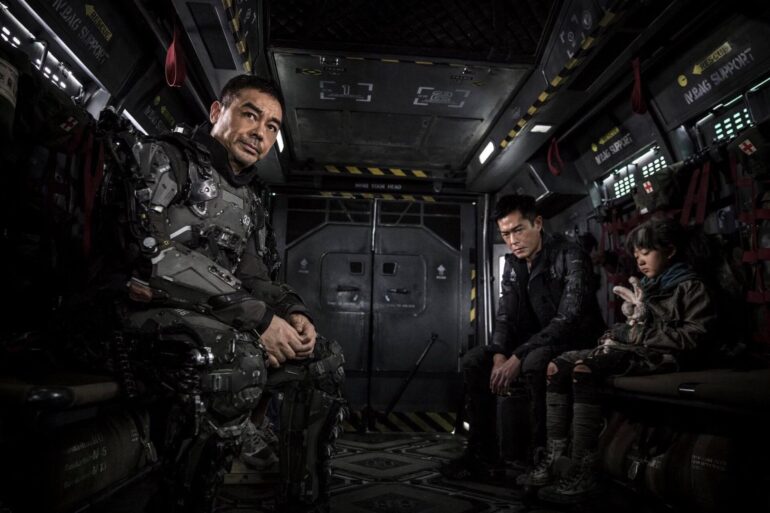 ‘La Guerra del Futuro’ – Película Netflix: Ciencia Ficción, Caos y Robots