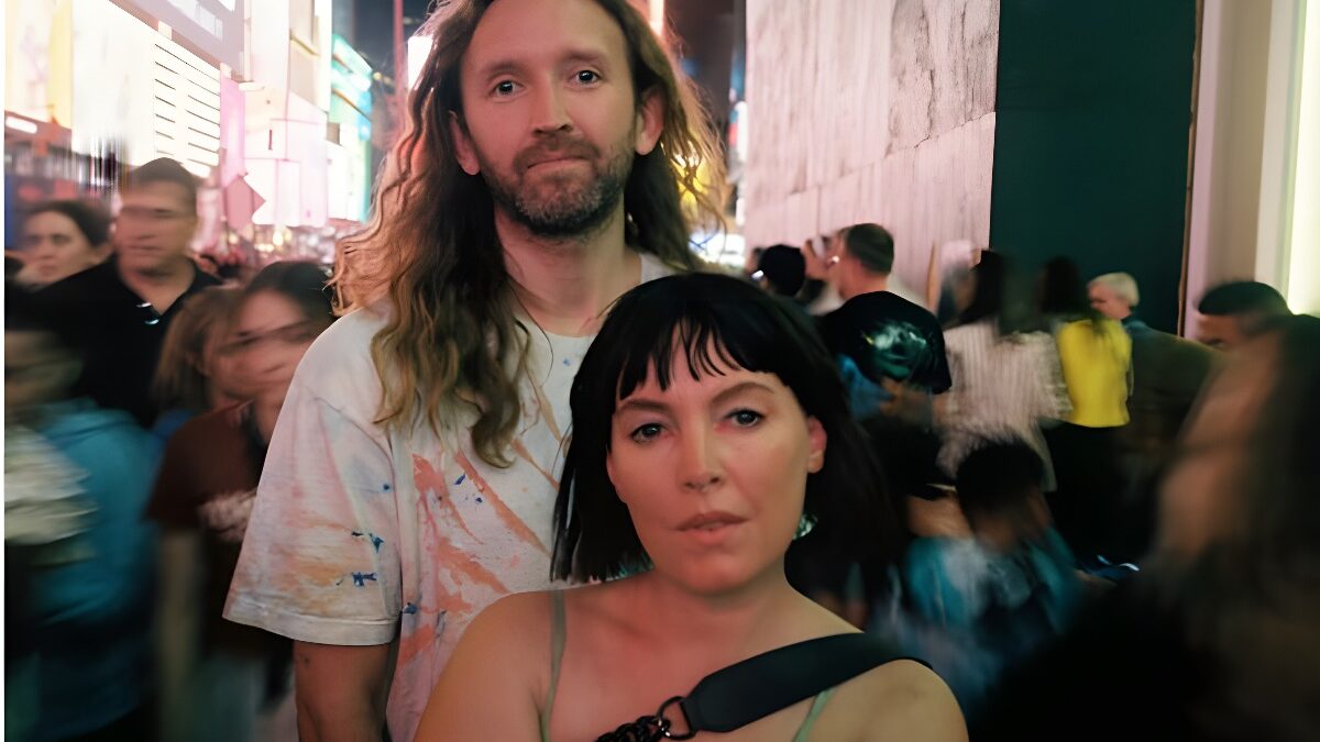 Sylvan Esso – Electropop Duo’s New Album ‘No Rules Sandy’ is Here – Watch the Music Video of Single ‘Echo Party’ & See 2023 UK and EU Live Dates