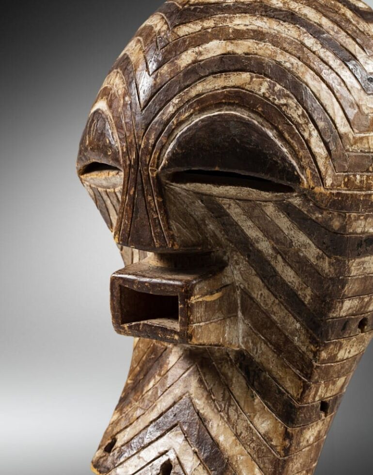 Important masque Songye de l’ancienne collection de Billy Wilder – Sotheby&rsquo;s Paris