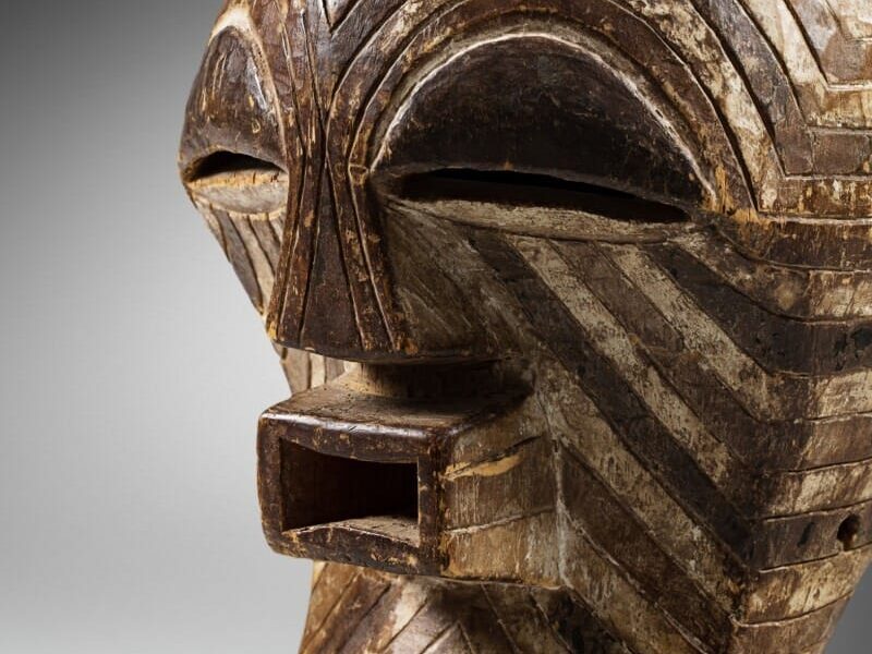 Important masque Songye de l’ancienne collection de Billy Wilder – Sotheby&rsquo;s Paris