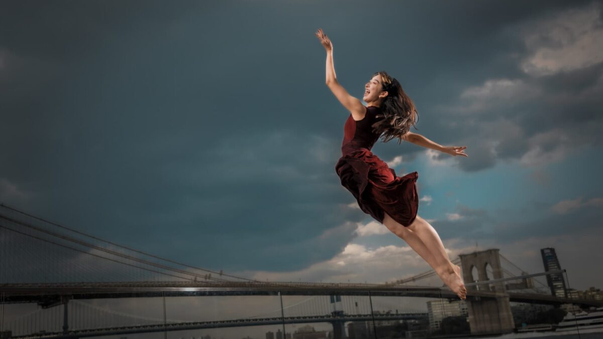 Legendary Dancer/Choreographer Zhongmei Li to join the Nai-Ni Chen Dance Company
