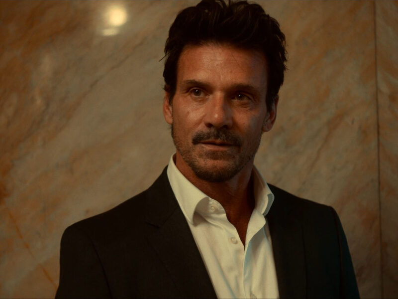 &lsquo;Little Dixie&rsquo; (2023) Critique du film:  le héros classique réinventé dans les tons néon