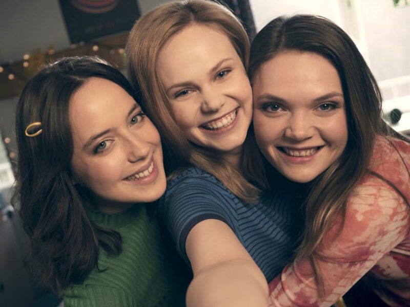 Sexify (2021) – Série Netflix (saison 2) : une comédie pour ados avec une touche de maturité supplémentaire