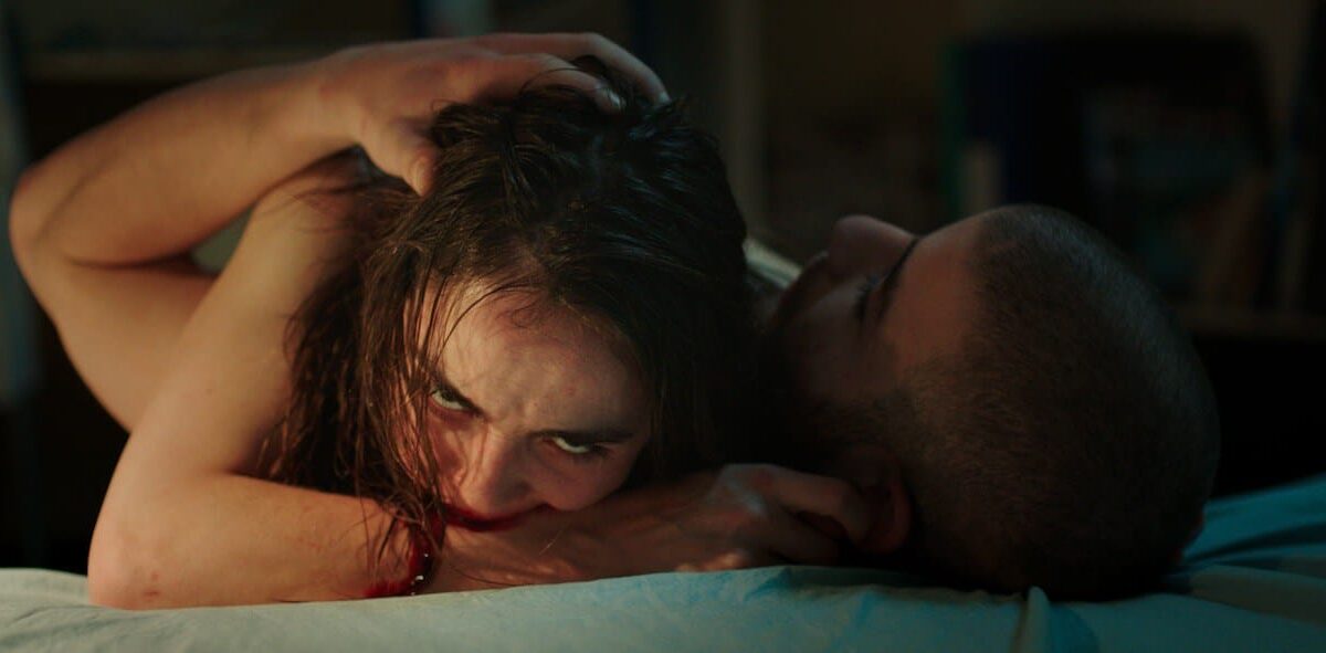 ‘Crudo’ (2016) Crítica de la Película: No Apta para Vegetarianos