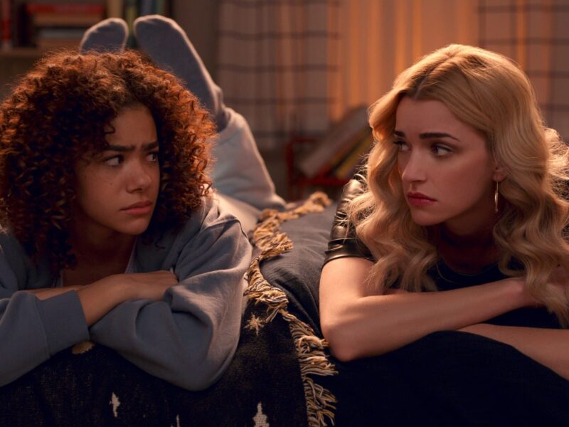 &lsquo;Ginny & Georgia&rsquo; (2021-) – Première de la saison 2 sur Netflix : 5 janvier.