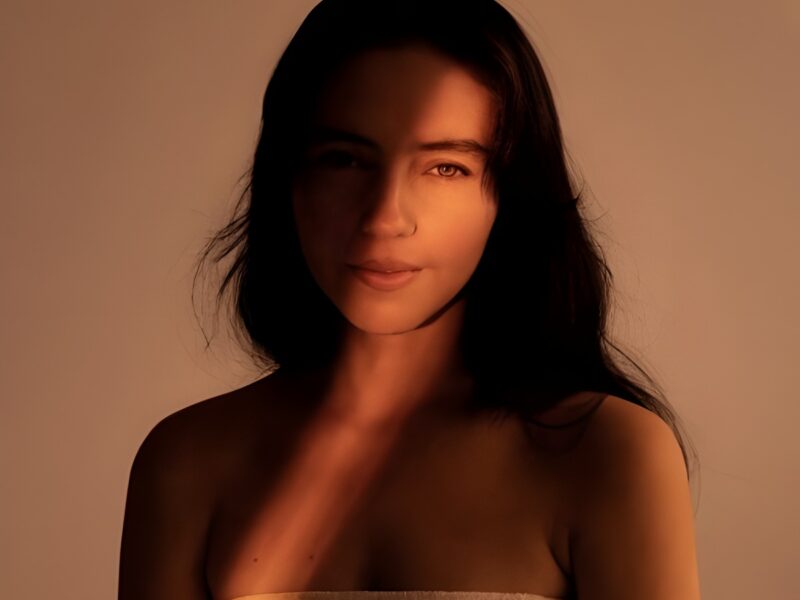 Sandrayati: ‘Vast’ ft. Ólafur Arnalds. Watch the Video