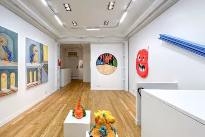 L21 émet depuis Paris