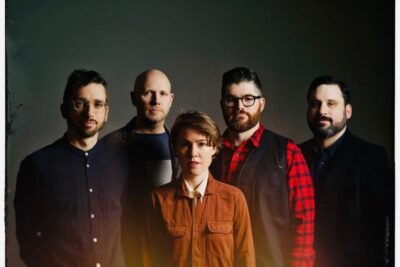 Caroline Shaw, vocals & Sō Percussion: “Let the Soil Play Its Simple Part” with special guests Bora Yoon and Iarla Ó Lionáird, vocals