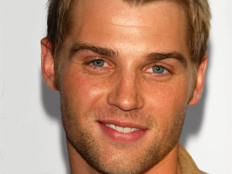 Mike Vogel