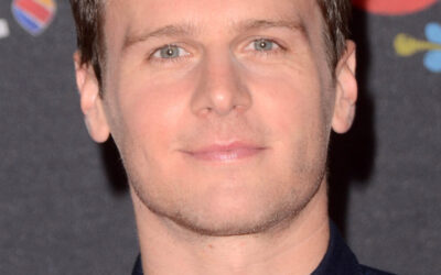 Jonathan Groff