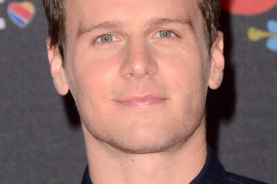 Jonathan Groff