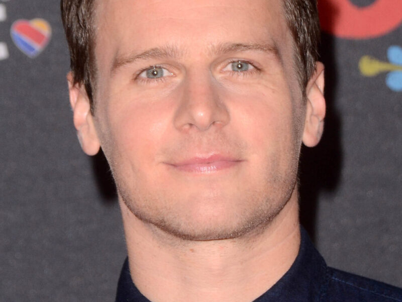 Jonathan Groff