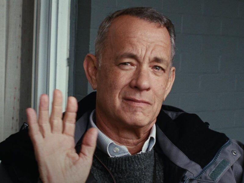 &lsquo;Le Pire voisin au monde&rsquo; (2022) Critique de film : Tom Hanks en tant que Tom Hanks