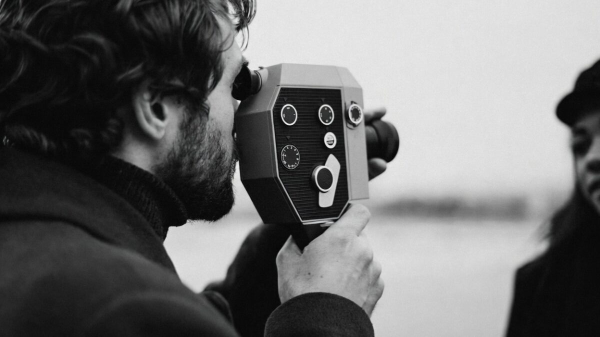 Amour : Fiction Et Réalité