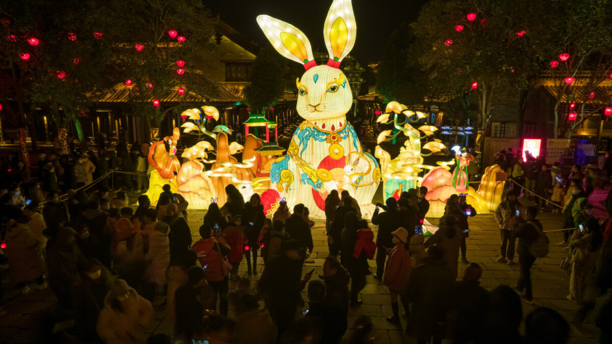 Celebrate the Lantern Festival and Enjoy Lanterns in the Glittering Ancient City of Taierzhuang