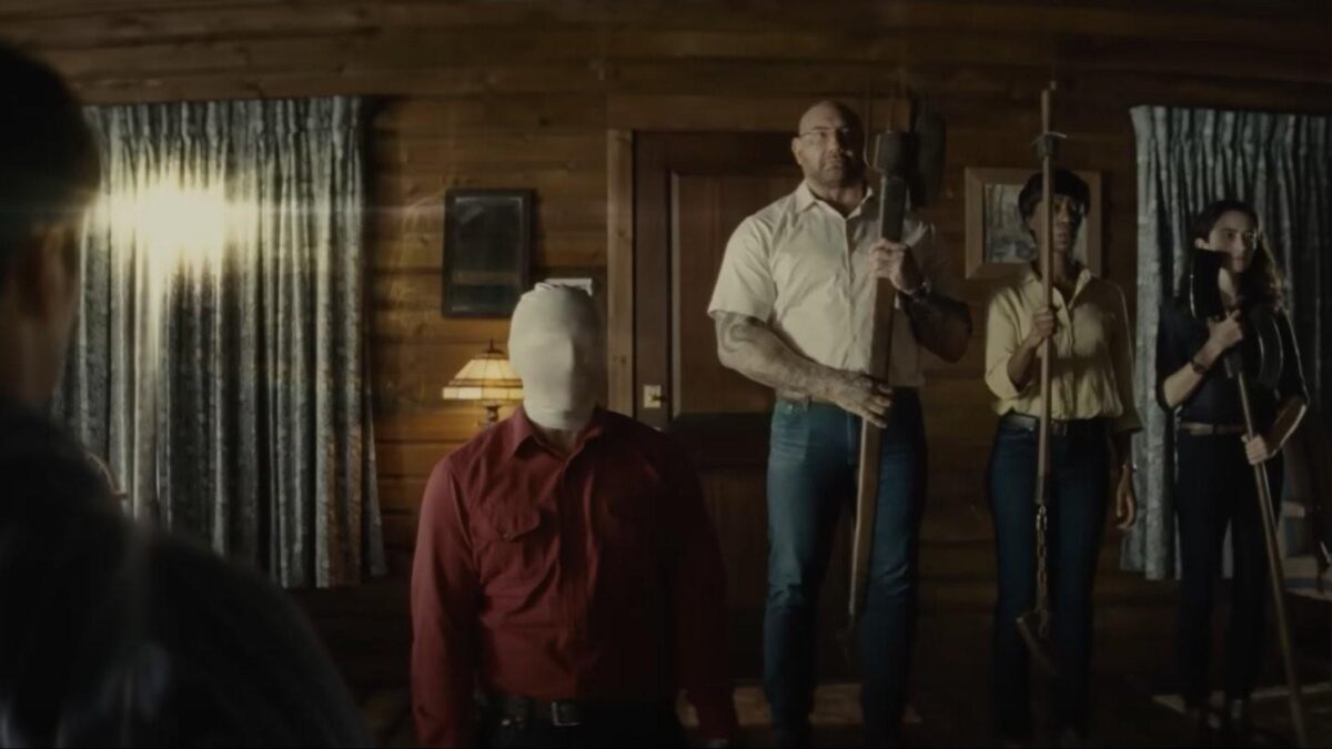 &lsquo;Knock at the Cabin&rsquo; (2023) Critique du film : Le suspense de l&rsquo;exquis
