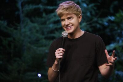 ※彼女はⅹジェンダーなため人称を彼/彼女で綴っております