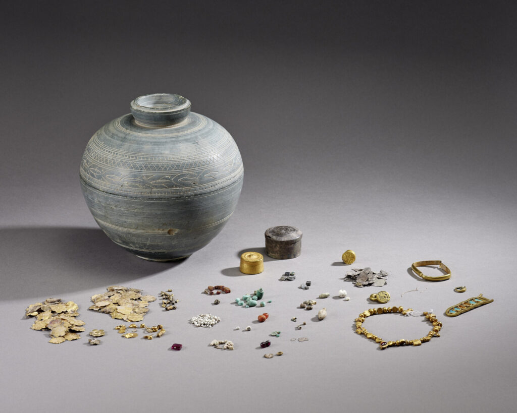 Early Gandharan Buddhist Art Exhibition at Bonhams Hong Kong from 31 March – 20 April