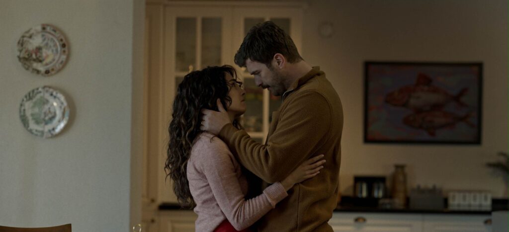 &lsquo;À la gorge&rsquo; (2023). Film sur Netflix. Critique : Un thriller à suspense intéressant