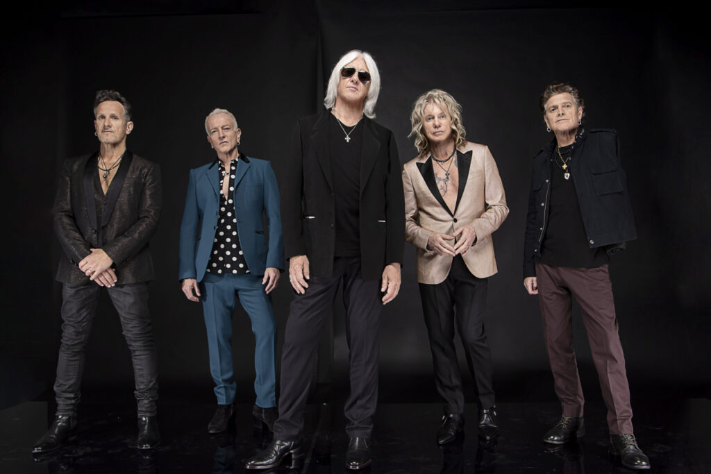 Def Leppard sort un nouvel album, « Drastic Symphonies »