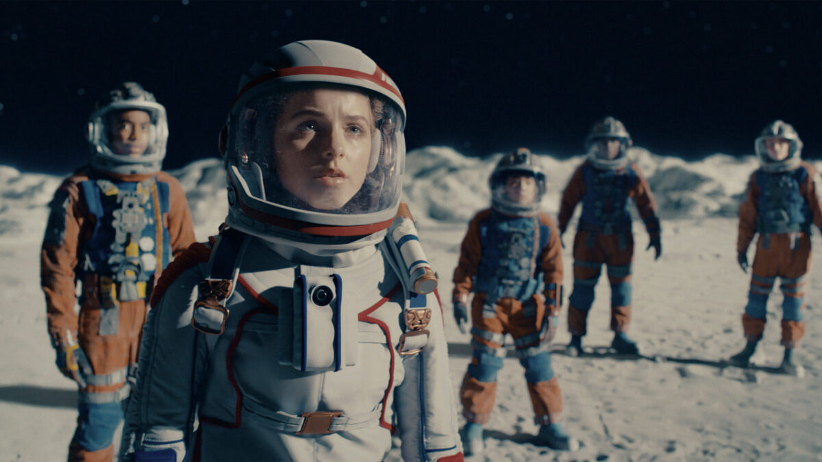 &lsquo;Le Cratère&rsquo; (2023). Film sur Disney+. Une aventure spatiale dans le plus pur style Disney