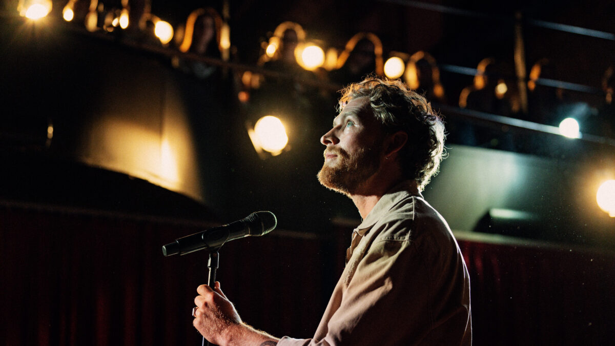 ‘Una vida maravillosa’ (2023) Película en Netflix: un relajado drama musical y sentimental