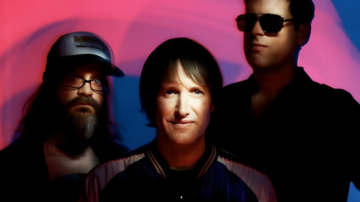 Ash Share New Single ‘Race The Night’ – Check Out the Video & See Tour Dates!