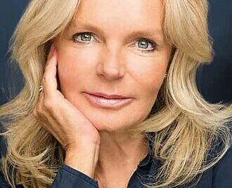 Lucinda Riley y el éxito de la saga ‘Las siete hermanas’