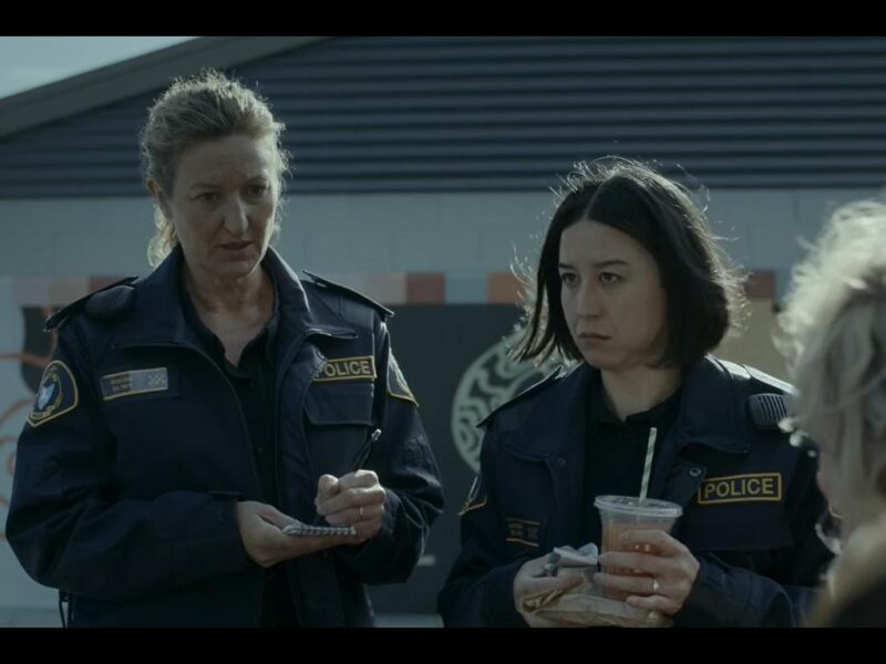 &lsquo;Deadloch&rsquo; (2023) Série sur Prime Video : Un thriller comique brillant