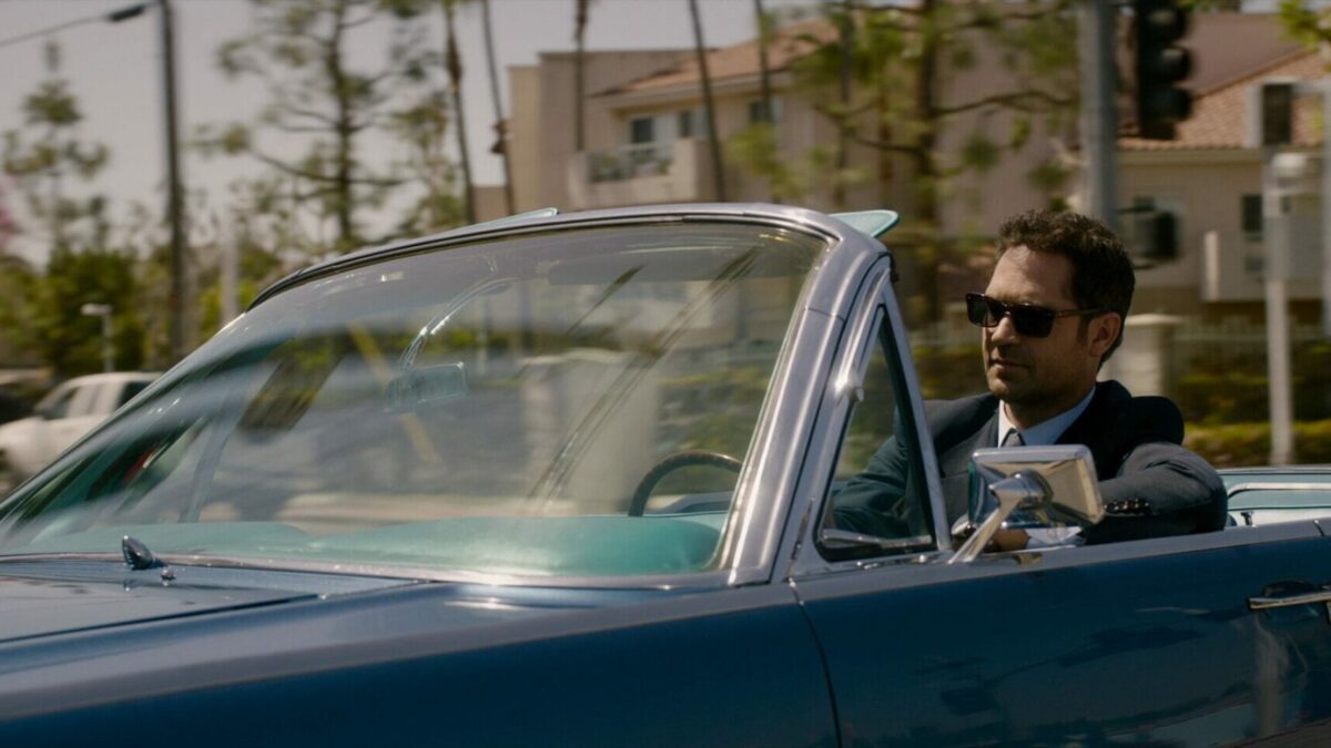 “링컨 차를 타는 변호사”(2022-) 시즌 2: 미키 할러의 귀환